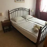 Appartement Mit Dachterrasse Und Balkon Gemeinschaftspool- In Der Naehe Von By Interhome *
