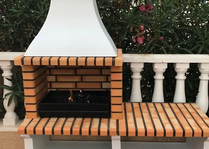 Διαμέρισμα Mit Dachterrasse Und Balkon Gemeinschaftspool- In Der Naehe Von By Interhome *